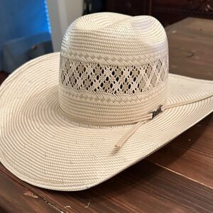 Elegant Cream Cowboy Hat- American Hat Company